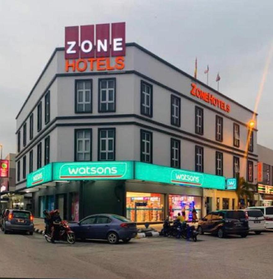 Zone Hotels, Telok Panglima Garang Teluk Panglima Garang Bagian luar foto