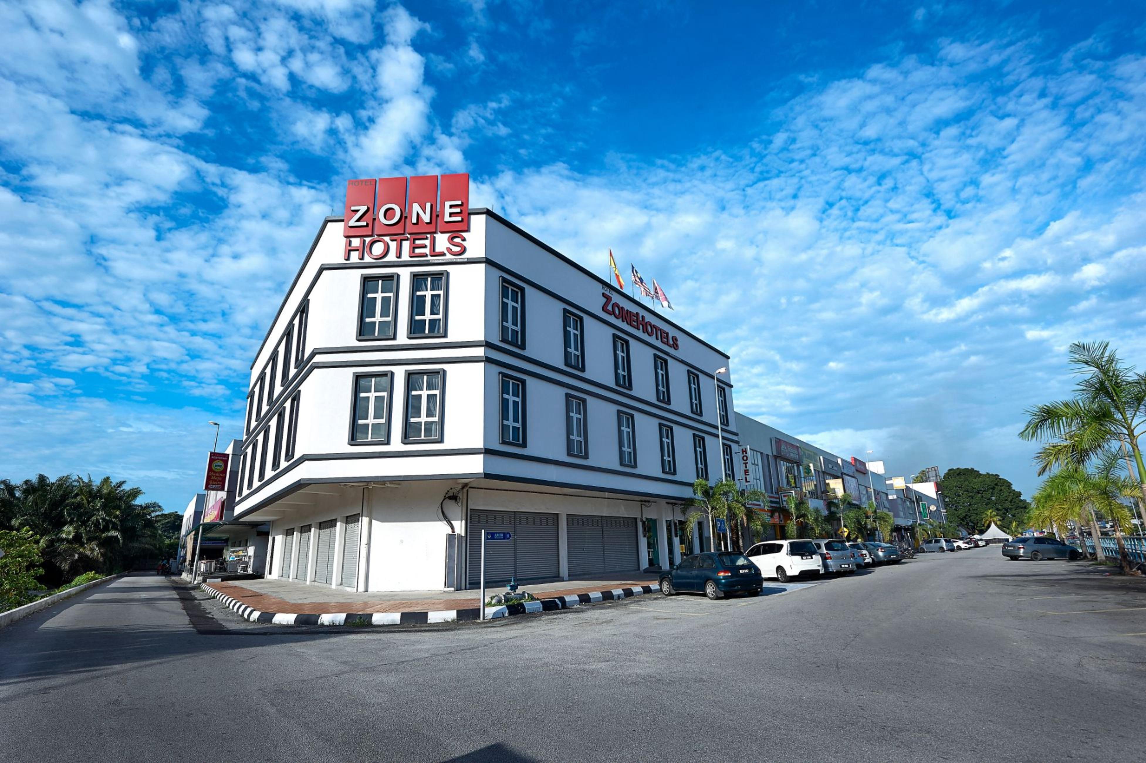 Zone Hotels, Telok Panglima Garang Teluk Panglima Garang Bagian luar foto