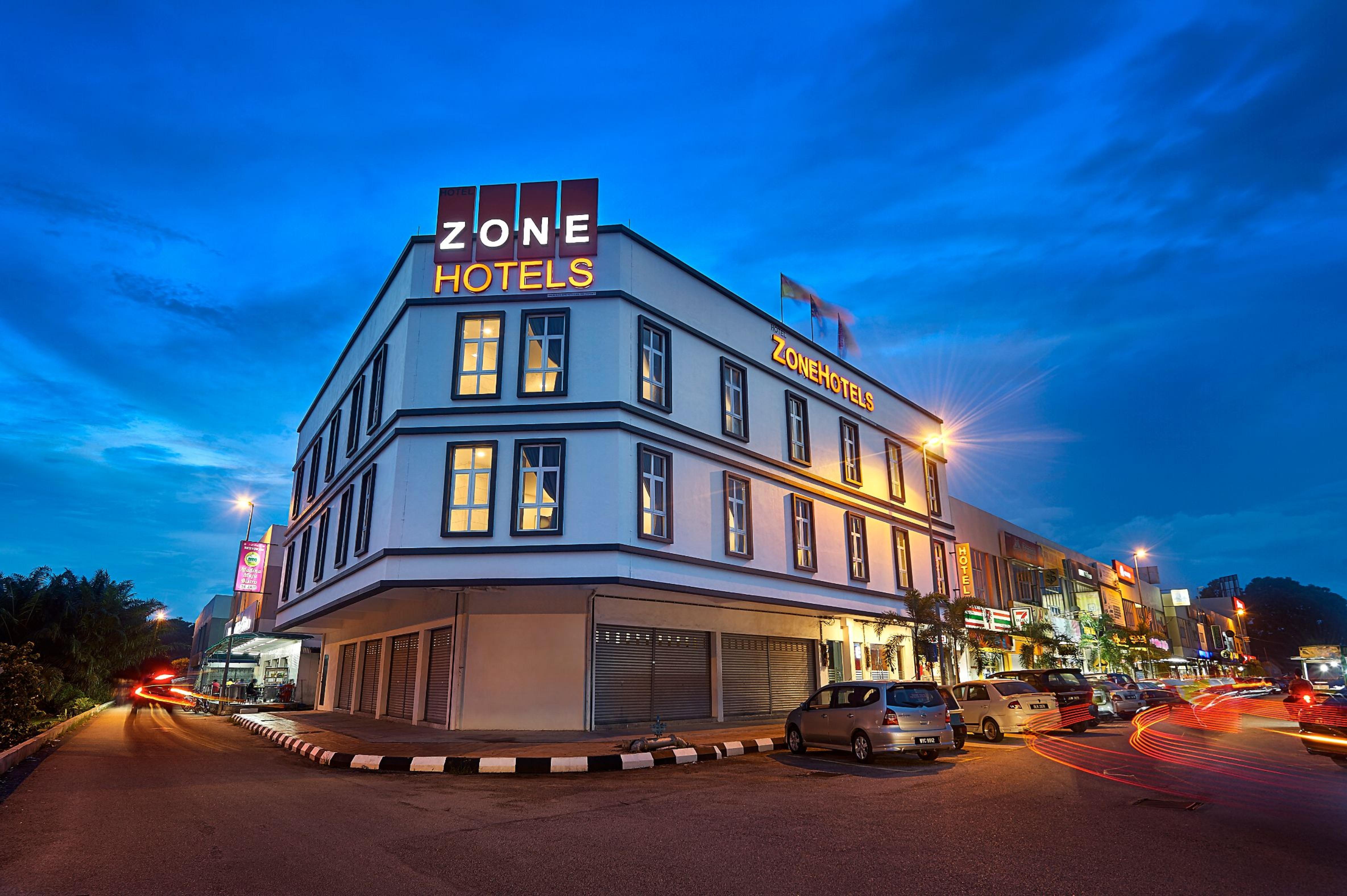 Zone Hotels, Telok Panglima Garang Teluk Panglima Garang Bagian luar foto